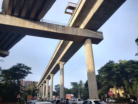 Namma Metro viaduct on Kanakapura Road